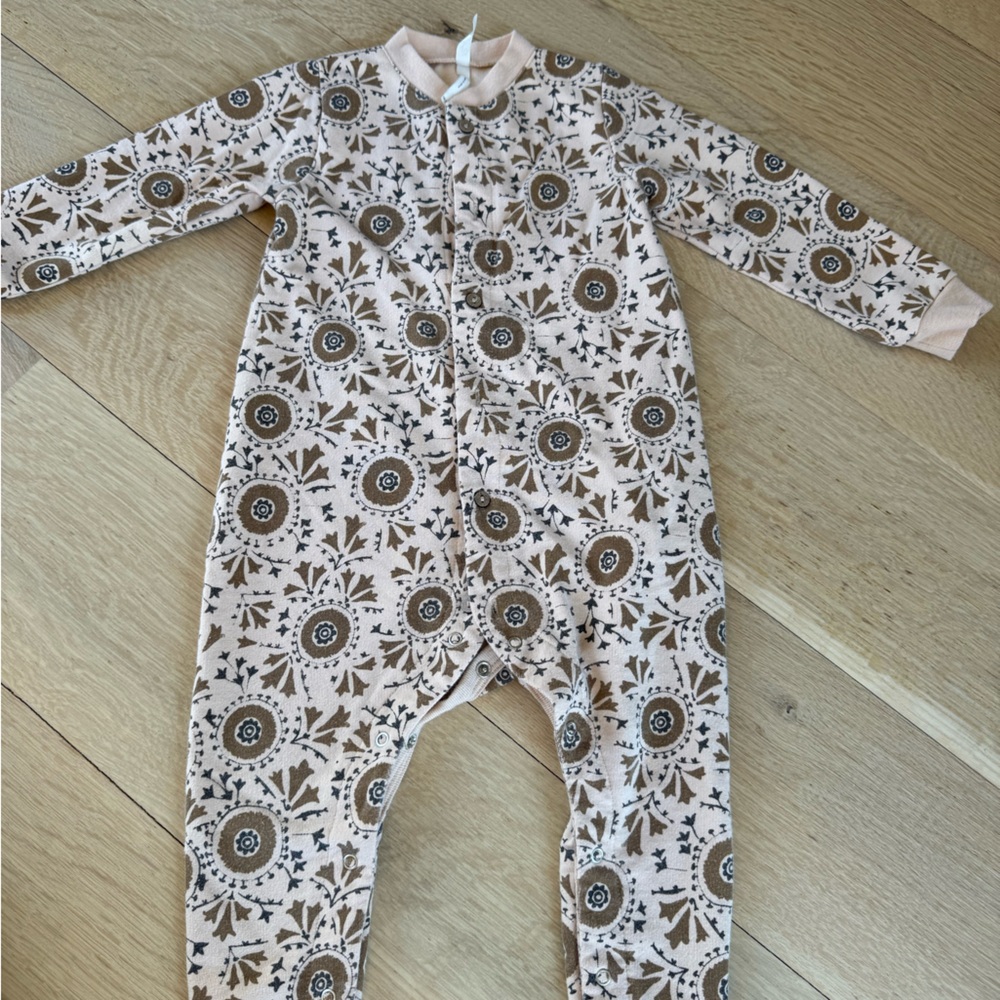 Rylee + Cru onesie size 18/24 m